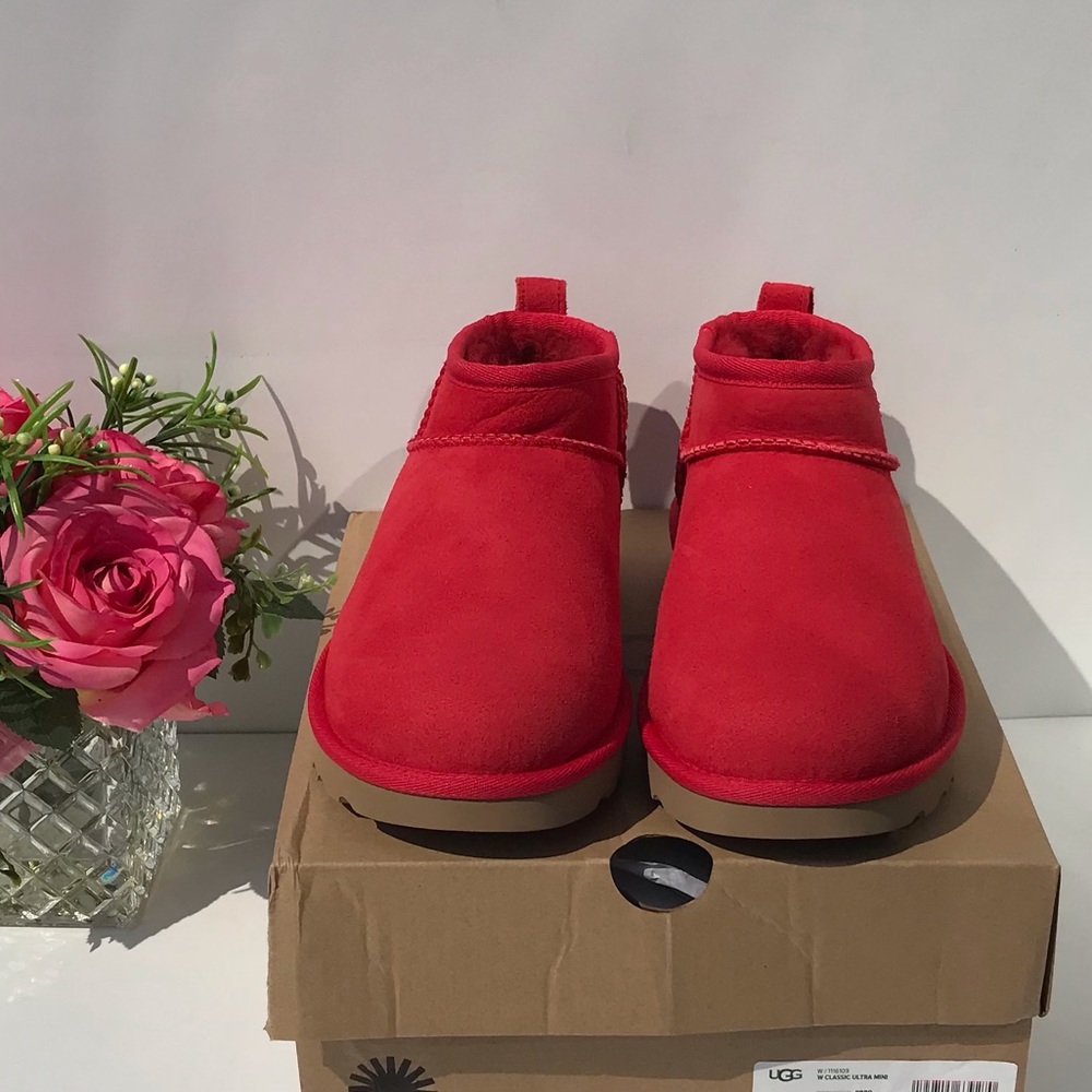 UGG Classic Ultra Mini - Picture 10 of 11